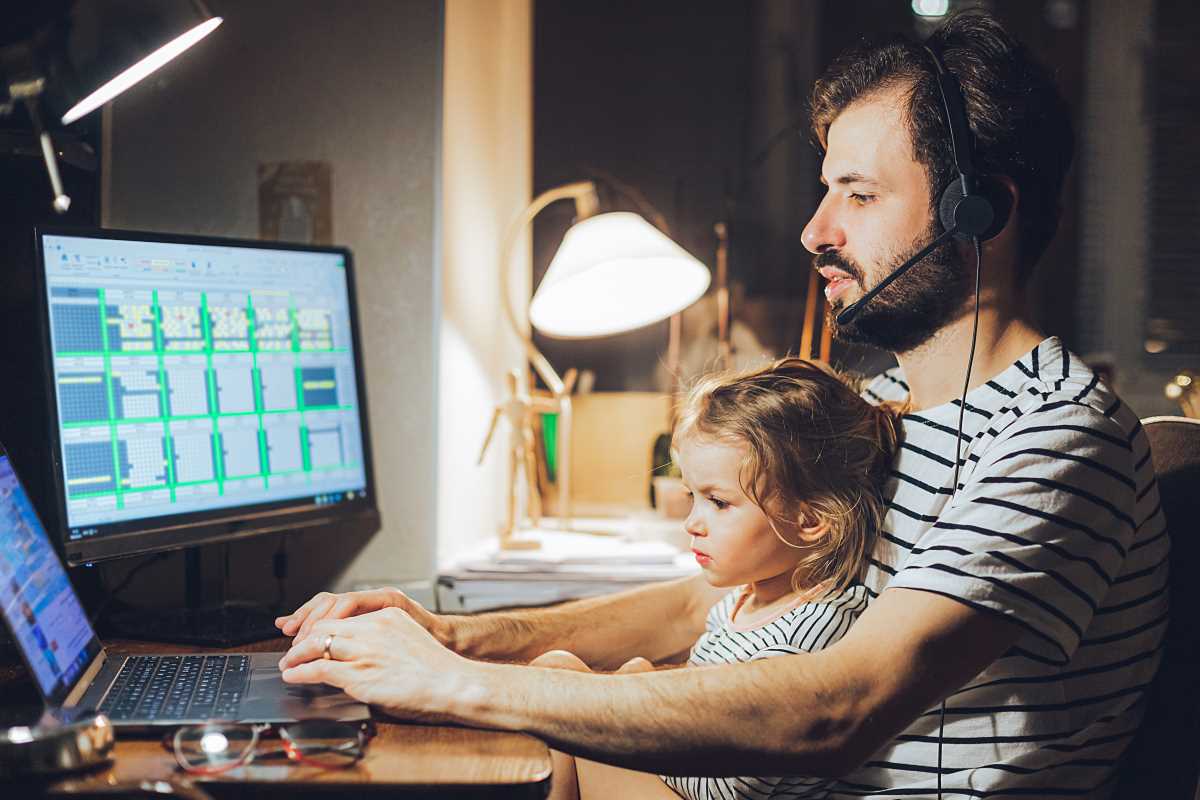 Revamp Your Home Office Without Overpaying